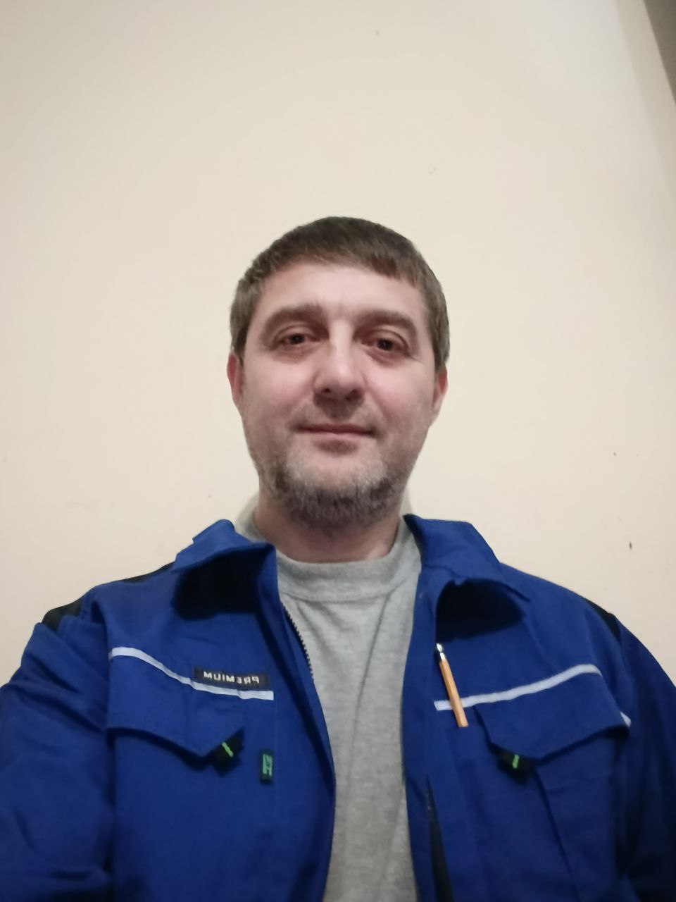 Olek – montaż listew i układanie paneli